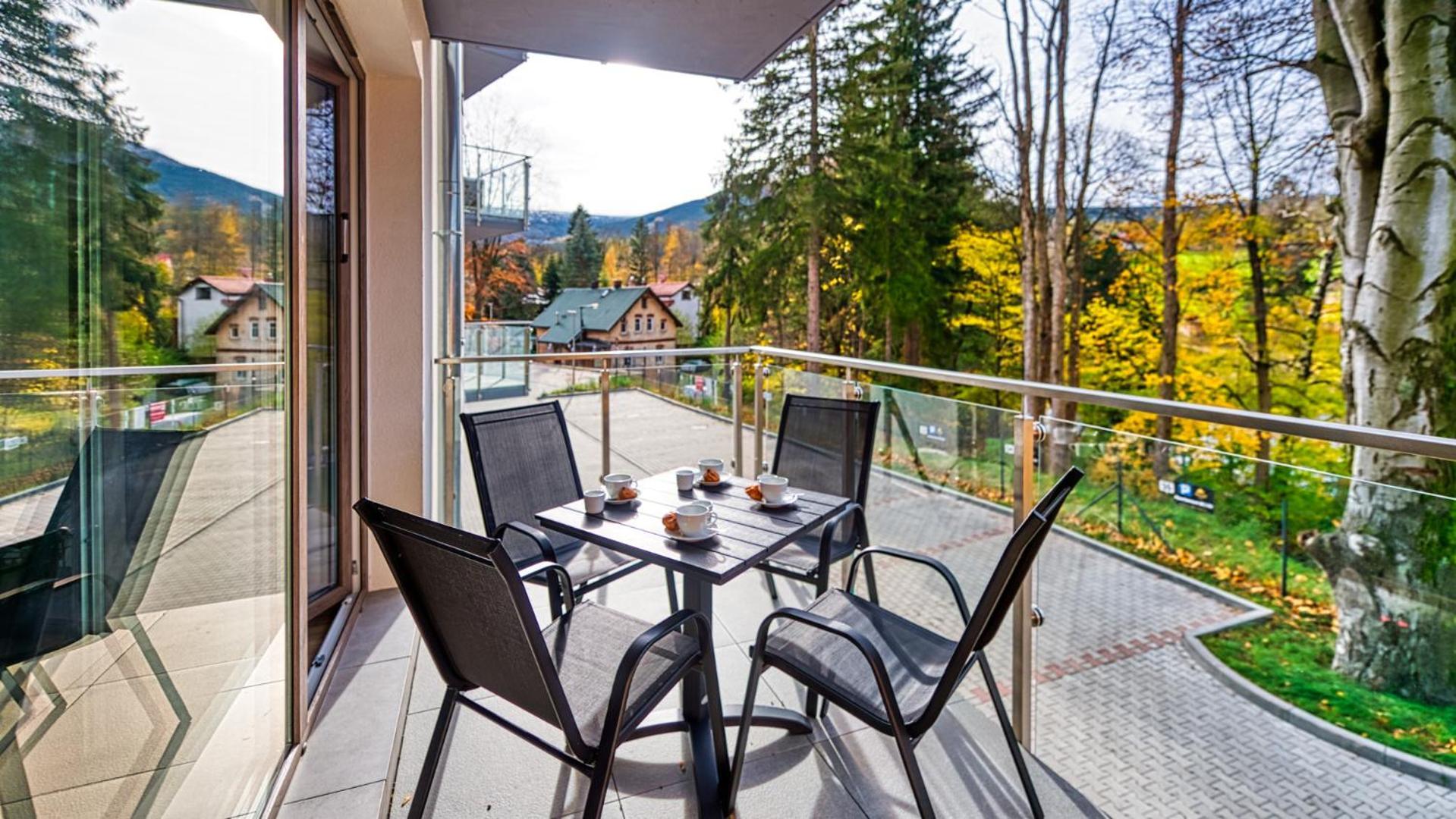 Apartamenty Z Basenem I Saunami Stone Hill Resort Vip Centrum By Royal Aparts Szklarska Poreba Exterior photo